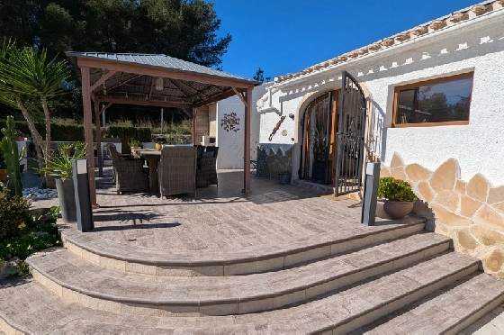 Villa in Javea zu verkaufen, Espace de vie 386 m², Klimaanlage, Terrain 4596 m², 4 Chambres &agrave; coucher, 4 Badezimmer, Pool, ref.: AVS-57604-29