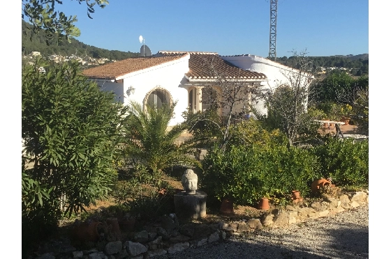 Villa in Javea zu verkaufen, Espace de vie 386 m², Klimaanlage, Terrain 4596 m², 4 Chambres &agrave; coucher, 4 Badezimmer, Pool, ref.: AVS-57604-32
