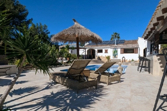 Villa in Javea zu verkaufen, Espace de vie 386 m², Klimaanlage, Terrain 4596 m², 4 Chambres &agrave; coucher, 4 Badezimmer, Pool, ref.: AVS-57604-49