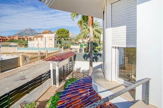 Villa in L-Alfas del Pi(Alfaz del PI Pueblo Urbanizaciones) zu verkaufen, Espace de vie 810 m², Terrain 1094 m², 5 Chambres &agrave; coucher, 6 Badezimmer, Pool, ref.: COB-7030ALF-10535-17