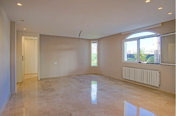 Villa in L-Alfas del Pi(Alfaz del PI Pueblo Urbanizaciones) zu verkaufen, Espace de vie 810 m², Terrain 1094 m², 5 Chambres &agrave; coucher, 6 Badezimmer, Pool, ref.: COB-7030ALF-10535-32
