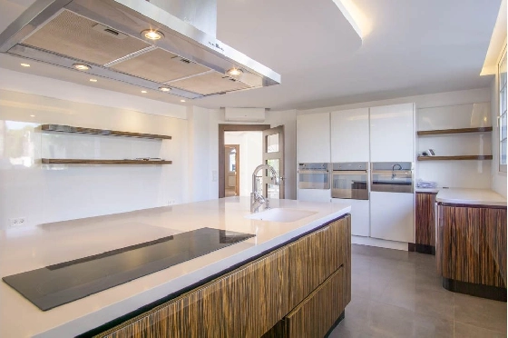Villa in L-Alfas del Pi(Alfaz del PI Pueblo Urbanizaciones) zu verkaufen, Espace de vie 810 m², Terrain 1094 m², 5 Chambres &agrave; coucher, 6 Badezimmer, Pool, ref.: COB-7030ALF-10535-35