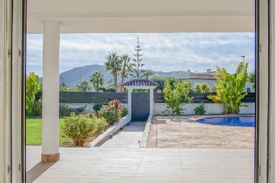Villa in L-Alfas del Pi(Alfaz del PI Pueblo Urbanizaciones) zu verkaufen, Espace de vie 810 m², Terrain 1094 m², 5 Chambres &agrave; coucher, 6 Badezimmer, Pool, ref.: COB-7030ALF-10535-41