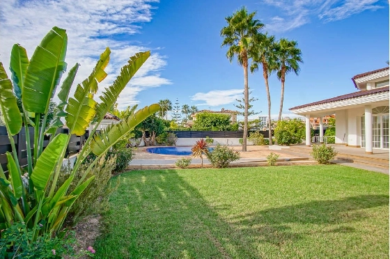 Villa in L-Alfas del Pi(Alfaz del PI Pueblo Urbanizaciones) zu verkaufen, Espace de vie 810 m², Terrain 1094 m², 5 Chambres &agrave; coucher, 6 Badezimmer, Pool, ref.: COB-7030ALF-10535-44
