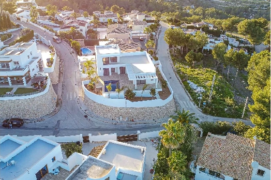 Villa in Moraira(Benimeit) zu verkaufen, Espace de vie 310 m², Terrain 817 m², 3 Chambres &agrave; coucher, 2 Badezimmer, Pool, ref.: COB-8248MOR-10535-15