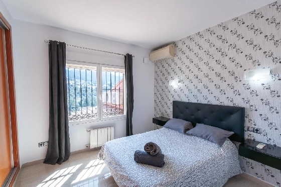 Villa in Orba(Comunidad valenciana) zu verkaufen, Espace de vie 225 m², Klimaanlage, Terrain 637 m², 5 Chambres &agrave; coucher, 2 Badezimmer, Pool, ref.: COB-3568-10535-10