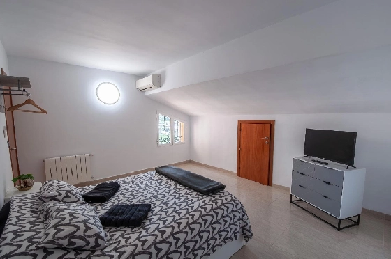 Villa in Orba(Comunidad valenciana) zu verkaufen, Espace de vie 225 m², Klimaanlage, Terrain 637 m², 5 Chambres &agrave; coucher, 2 Badezimmer, Pool, ref.: COB-3568-10535-14