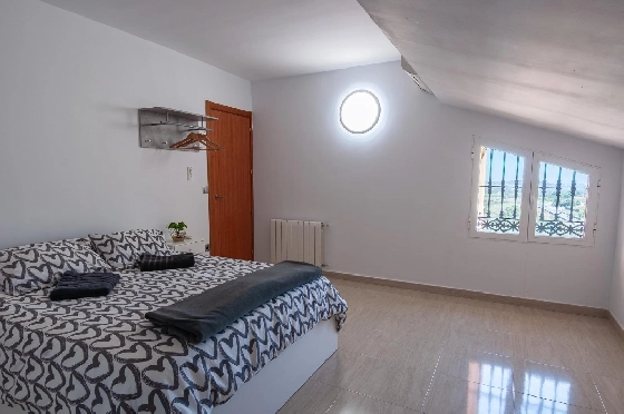 Villa in Orba(Comunidad valenciana) zu verkaufen, Espace de vie 225 m², Klimaanlage, Terrain 637 m², 5 Chambres &agrave; coucher, 2 Badezimmer, Pool, ref.: COB-3568-10535-15