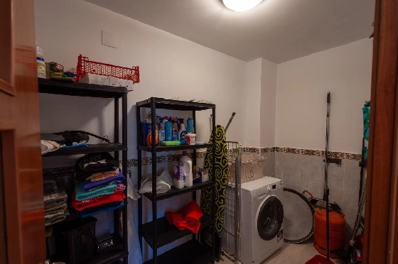 Villa in Orba(Comunidad valenciana) zu verkaufen, Espace de vie 225 m², Klimaanlage, Terrain 637 m², 5 Chambres &agrave; coucher, 2 Badezimmer, Pool, ref.: COB-3568-10535-25