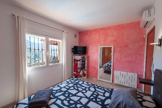 Villa in Orba(Comunidad valenciana) zu verkaufen, Espace de vie 225 m², Klimaanlage, Terrain 637 m², 5 Chambres &agrave; coucher, 2 Badezimmer, Pool, ref.: COB-3568-10535-27
