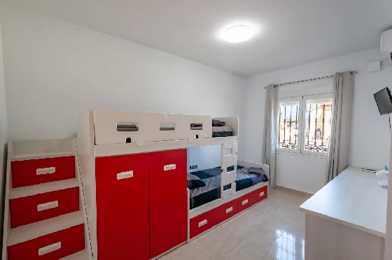 Villa in Orba(Comunidad valenciana) zu verkaufen, Espace de vie 225 m², Klimaanlage, Terrain 637 m², 5 Chambres &agrave; coucher, 2 Badezimmer, Pool, ref.: COB-3568-10535-30