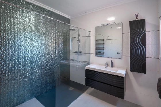 Villa in Orba(Comunidad valenciana) zu verkaufen, Espace de vie 225 m², Klimaanlage, Terrain 637 m², 5 Chambres &agrave; coucher, 2 Badezimmer, Pool, ref.: COB-3568-10535-31