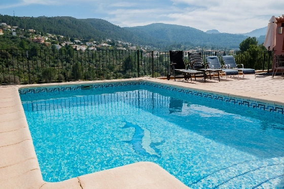 Villa in Orba(Comunidad valenciana) zu verkaufen, Espace de vie 225 m², Klimaanlage, Terrain 637 m², 5 Chambres &agrave; coucher, 2 Badezimmer, Pool, ref.: COB-3568-10535-42