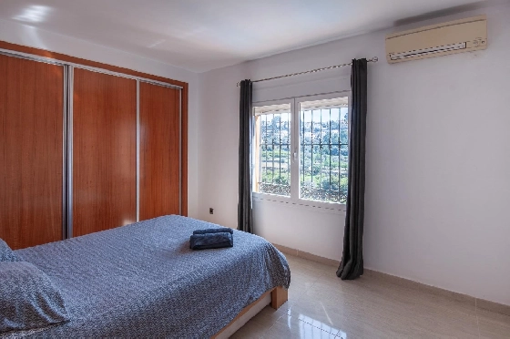 Villa in Orba(Comunidad valenciana) zu verkaufen, Espace de vie 225 m², Klimaanlage, Terrain 637 m², 5 Chambres &agrave; coucher, 2 Badezimmer, Pool, ref.: COB-3568-10535-5
