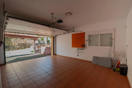 Villa in Orba(Comunidad valenciana) zu verkaufen, Espace de vie 225 m², Klimaanlage, Terrain 637 m², 5 Chambres &agrave; coucher, 2 Badezimmer, Pool, ref.: COB-3568-10535-50