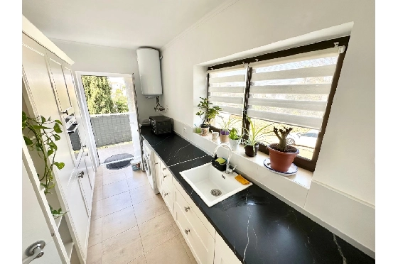 Villa in Pego zu verkaufen, Espace de vie 320 m², Baujahr 2009, Klimaanlage, Terrain 1166 m², 5 Chambres &agrave; coucher, 4 Badezimmer, Pool, ref.: O-V98014-15