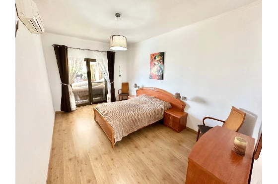 Villa in Pego zu verkaufen, Espace de vie 320 m², Baujahr 2009, Klimaanlage, Terrain 1166 m², 5 Chambres &agrave; coucher, 4 Badezimmer, Pool, ref.: O-V98014-19