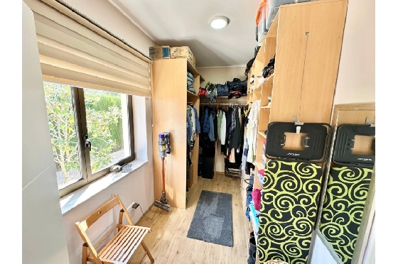 Villa in Pego zu verkaufen, Espace de vie 320 m², Baujahr 2009, Klimaanlage, Terrain 1166 m², 5 Chambres &agrave; coucher, 4 Badezimmer, Pool, ref.: O-V98014-22