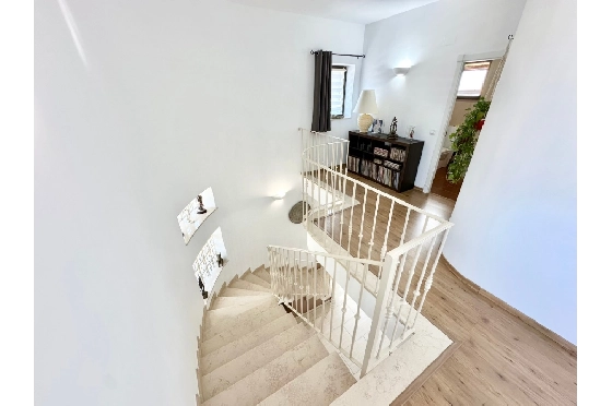 Villa in Pego zu verkaufen, Espace de vie 320 m², Baujahr 2009, Klimaanlage, Terrain 1166 m², 5 Chambres &agrave; coucher, 4 Badezimmer, Pool, ref.: O-V98014-27