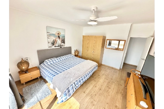 Villa in Pego zu verkaufen, Espace de vie 320 m², Baujahr 2009, Klimaanlage, Terrain 1166 m², 5 Chambres &agrave; coucher, 4 Badezimmer, Pool, ref.: O-V98014-35