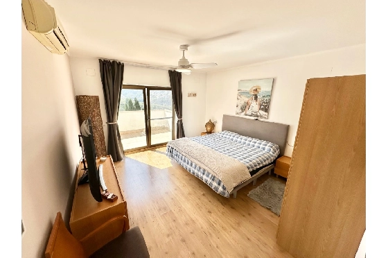Villa in Pego zu verkaufen, Espace de vie 320 m², Baujahr 2009, Klimaanlage, Terrain 1166 m², 5 Chambres &agrave; coucher, 4 Badezimmer, Pool, ref.: O-V98014-36