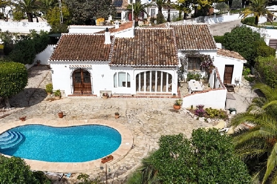 Villa in Javea zu verkaufen, Espace de vie 170 m², Terrain 817 m², 3 Chambres &agrave; coucher, 2 Badezimmer, Pool, ref.: AVS-57614-1