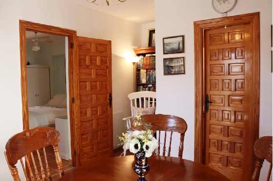 Villa in Benigembla zu verkaufen, Espace de vie 199 m², Terrain 833 m², 4 Chambres &agrave; coucher, 4 Badezimmer, Pool, ref.: PT-26003-11