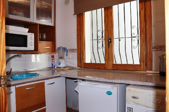 Villa in Benigembla zu verkaufen, Espace de vie 199 m², Terrain 833 m², 4 Chambres &agrave; coucher, 4 Badezimmer, Pool, ref.: PT-26003-12