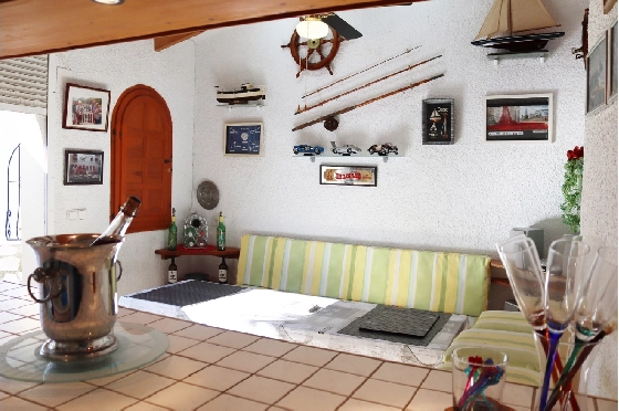 Villa in Benigembla zu verkaufen, Espace de vie 199 m², Terrain 833 m², 4 Chambres &agrave; coucher, 4 Badezimmer, Pool, ref.: PT-26003-31