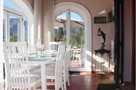 Villa in Benigembla zu verkaufen, Espace de vie 199 m², Terrain 833 m², 4 Chambres &agrave; coucher, 4 Badezimmer, Pool, ref.: PT-26003-4