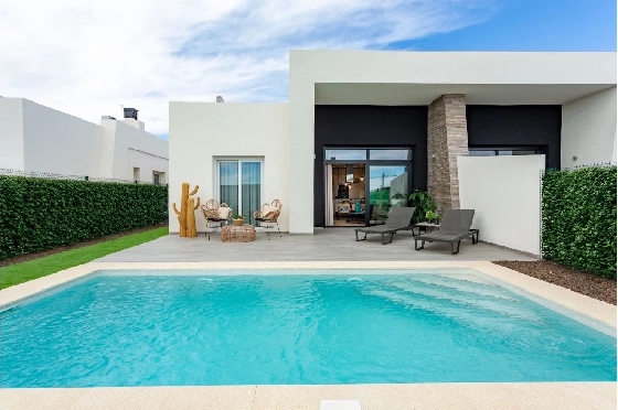 Doppelhaushälfte in Algorfa zu verkaufen, Espace de vie 200 m², Zustand Erstbezug, Klimaanlage, Terrain 450 m², 3 Chambres &agrave; coucher, 2 Badezimmer, Pool, ref.: HA-ARN-115-D01-2