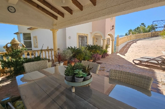 Villa in Pego zu verkaufen, Espace de vie 312 m², Baujahr 2005, Klimaanlage, Terrain 1027 m², 5 Chambres &agrave; coucher, 5 Badezimmer, Pool, ref.: O-V98114-13