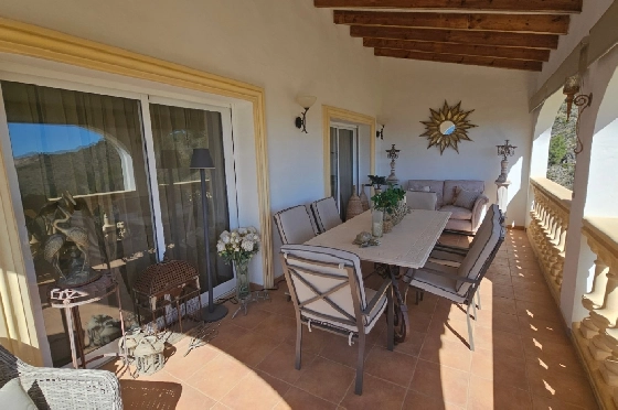 Villa in Pego zu verkaufen, Espace de vie 312 m², Baujahr 2005, Klimaanlage, Terrain 1027 m², 5 Chambres &agrave; coucher, 5 Badezimmer, Pool, ref.: O-V98114-26
