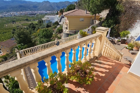 Villa in Pego zu verkaufen, Espace de vie 312 m², Baujahr 2005, Klimaanlage, Terrain 1027 m², 5 Chambres &agrave; coucher, 5 Badezimmer, Pool, ref.: O-V98114-27