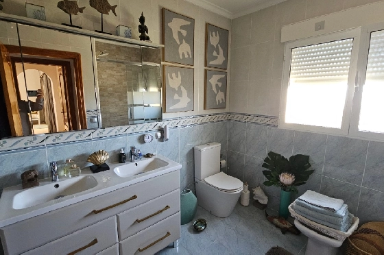 Villa in Pego zu verkaufen, Espace de vie 312 m², Baujahr 2005, Klimaanlage, Terrain 1027 m², 5 Chambres &agrave; coucher, 5 Badezimmer, Pool, ref.: O-V98114-31
