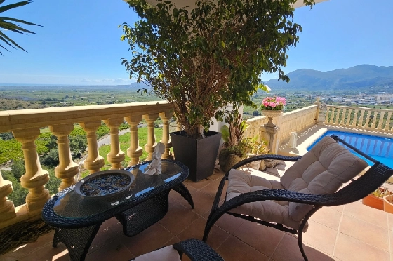 Villa in Pego zu verkaufen, Espace de vie 312 m², Baujahr 2005, Klimaanlage, Terrain 1027 m², 5 Chambres &agrave; coucher, 5 Badezimmer, Pool, ref.: O-V98114-38