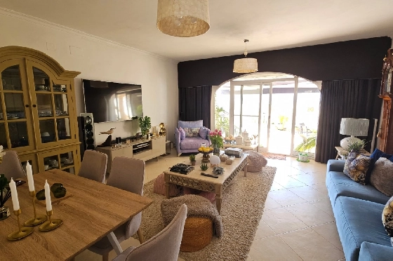 Villa in Pego zu verkaufen, Espace de vie 312 m², Baujahr 2005, Klimaanlage, Terrain 1027 m², 5 Chambres &agrave; coucher, 5 Badezimmer, Pool, ref.: O-V98114-44
