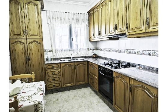 Villa in Pedreguer zu verkaufen, Espace de vie 270 m², Klimaanlage, Terrain 400 m², 3 Chambres &agrave; coucher, 3 Badezimmer, Pool, ref.: CO-C20952-19