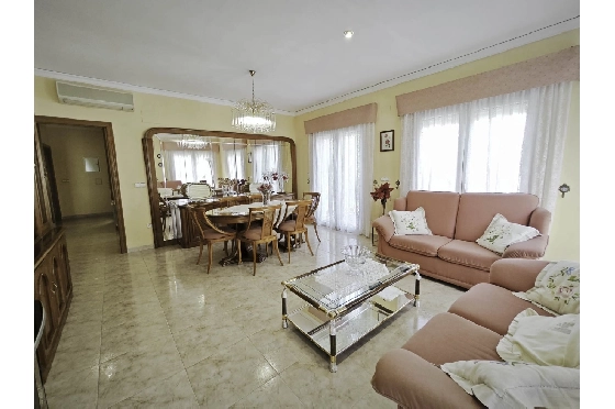 Villa in Pedreguer zu verkaufen, Espace de vie 270 m², Klimaanlage, Terrain 400 m², 3 Chambres &agrave; coucher, 3 Badezimmer, Pool, ref.: CO-C20952-5