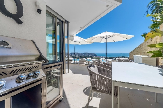Villa in Moraira zu verkaufen, Espace de vie 370 m², Baujahr 2022, Klimaanlage, Terrain 813 m², 4 Chambres &agrave; coucher, 4 Badezimmer, Pool, ref.: AM-12683DR-12