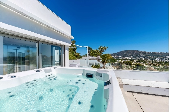 Villa in Moraira zu verkaufen, Espace de vie 370 m², Baujahr 2022, Klimaanlage, Terrain 813 m², 4 Chambres &agrave; coucher, 4 Badezimmer, Pool, ref.: AM-12683DR-17