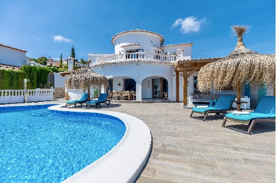 Villa in Moraira zu verkaufen, Espace de vie 290 m², Baujahr 2003, + Ofen, Klimaanlage, Terrain 847 m², 3 Chambres &agrave; coucher, 3 Badezimmer, Pool, ref.: AM-12692DR-1