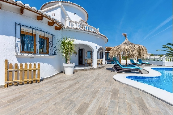 Villa in Moraira zu verkaufen, Espace de vie 290 m², Baujahr 2003, + Ofen, Klimaanlage, Terrain 847 m², 3 Chambres &agrave; coucher, 3 Badezimmer, Pool, ref.: AM-12692DR-11