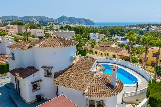 Villa in Moraira zu verkaufen, Espace de vie 290 m², Baujahr 2003, + Ofen, Klimaanlage, Terrain 847 m², 3 Chambres &agrave; coucher, 3 Badezimmer, Pool, ref.: AM-12692DR-15