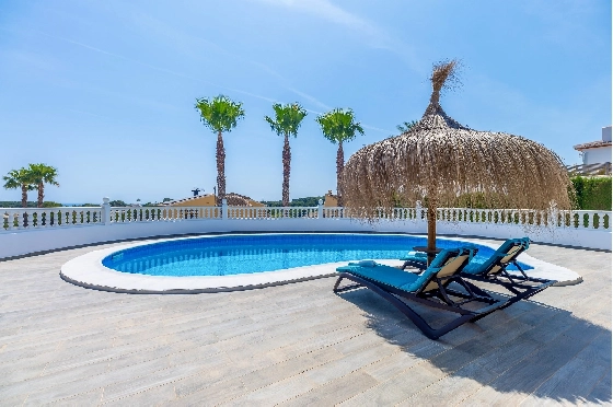 Villa in Moraira zu verkaufen, Espace de vie 290 m², Baujahr 2003, + Ofen, Klimaanlage, Terrain 847 m², 3 Chambres &agrave; coucher, 3 Badezimmer, Pool, ref.: AM-12692DR-16
