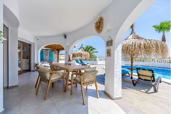 Villa in Moraira zu verkaufen, Espace de vie 290 m², Baujahr 2003, + Ofen, Klimaanlage, Terrain 847 m², 3 Chambres &agrave; coucher, 3 Badezimmer, Pool, ref.: AM-12692DR-21