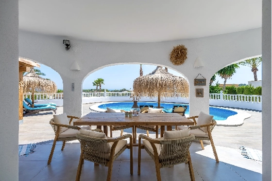 Villa in Moraira zu verkaufen, Espace de vie 290 m², Baujahr 2003, + Ofen, Klimaanlage, Terrain 847 m², 3 Chambres &agrave; coucher, 3 Badezimmer, Pool, ref.: AM-12692DR-24