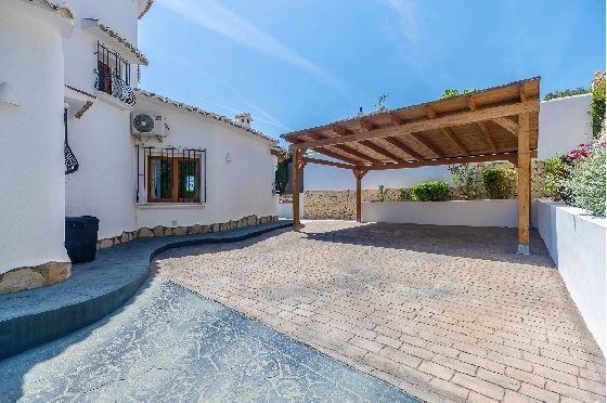 Villa in Moraira zu verkaufen, Espace de vie 290 m², Baujahr 2003, + Ofen, Klimaanlage, Terrain 847 m², 3 Chambres &agrave; coucher, 3 Badezimmer, Pool, ref.: AM-12692DR-34