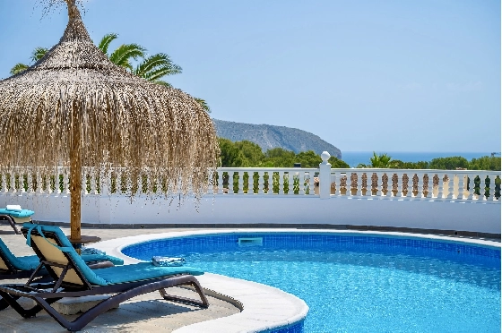 Villa in Moraira zu verkaufen, Espace de vie 290 m², Baujahr 2003, + Ofen, Klimaanlage, Terrain 847 m², 3 Chambres &agrave; coucher, 3 Badezimmer, Pool, ref.: AM-12692DR-4