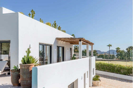 Villa in Moraira zu verkaufen, Espace de vie 347 m², Baujahr 2025, Klimaanlage, Terrain 852 m², 4 Chambres &agrave; coucher, 5 Badezimmer, Pool, ref.: AM-12704DA-15